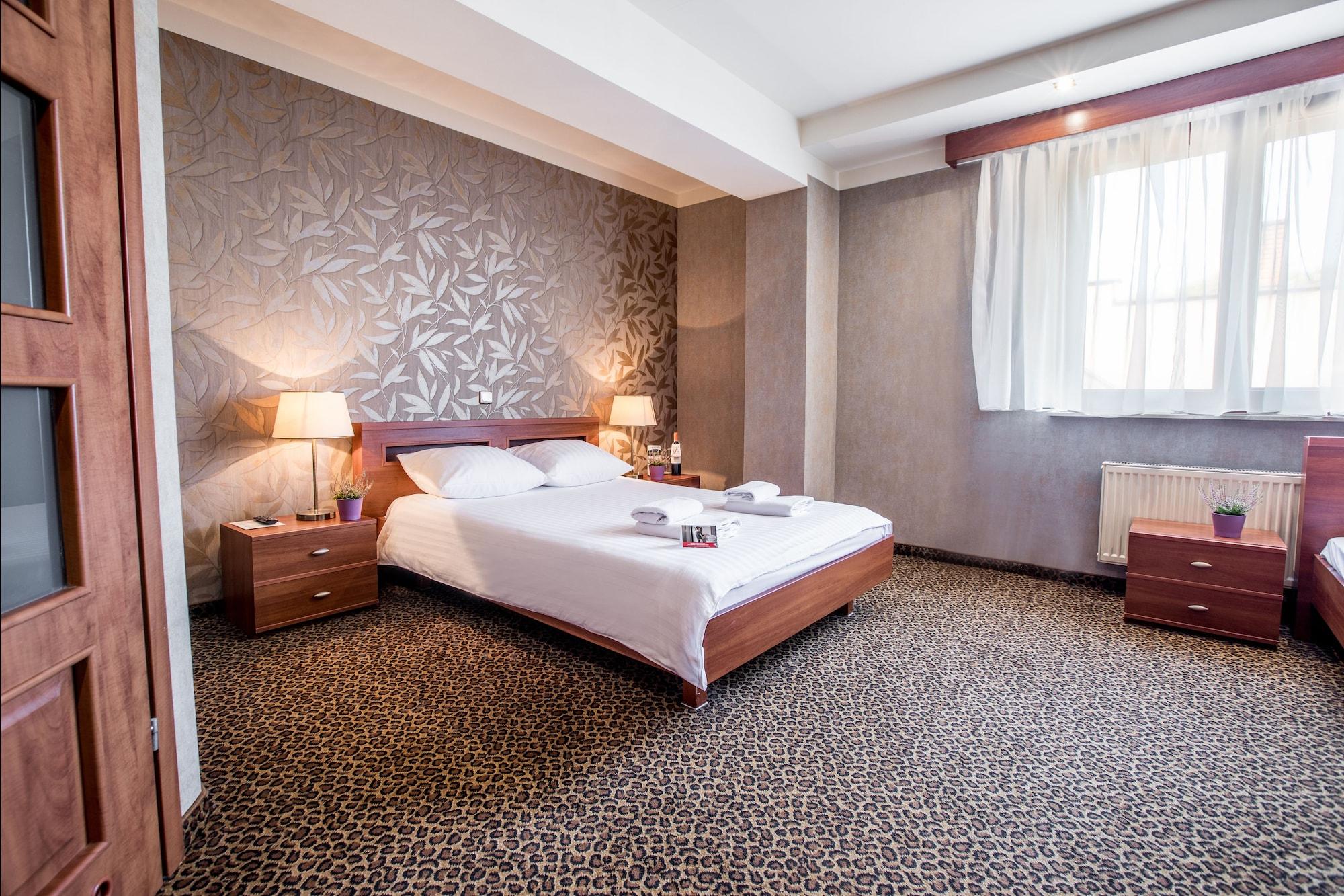 Hotel Diament Vacanza Katowice - Siemianowice Siemianowice Slaskie Exterior photo